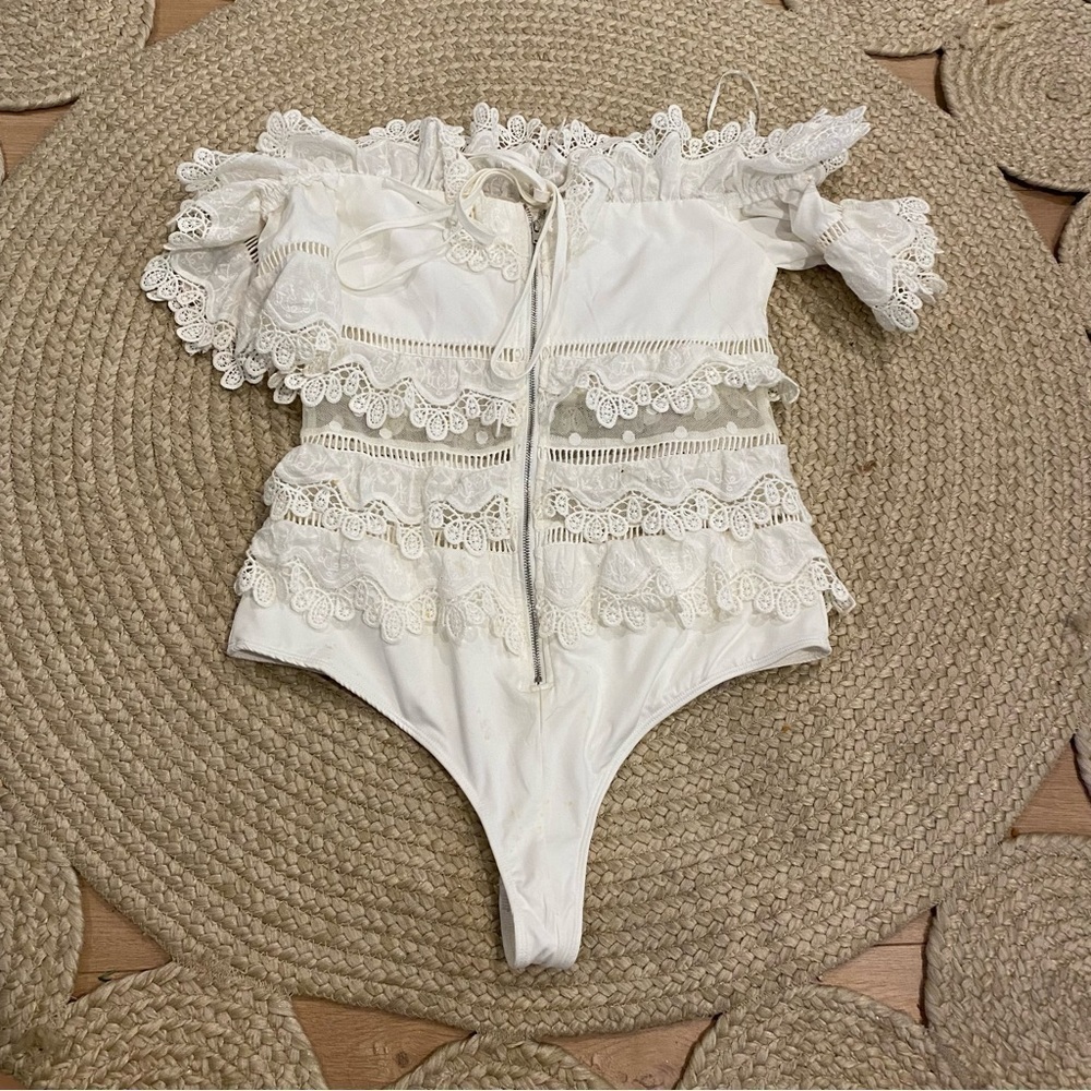 Alpha & omega white OFF-SHOULDER RUFFLE BODYSUIT M - Picture 6 of 6
